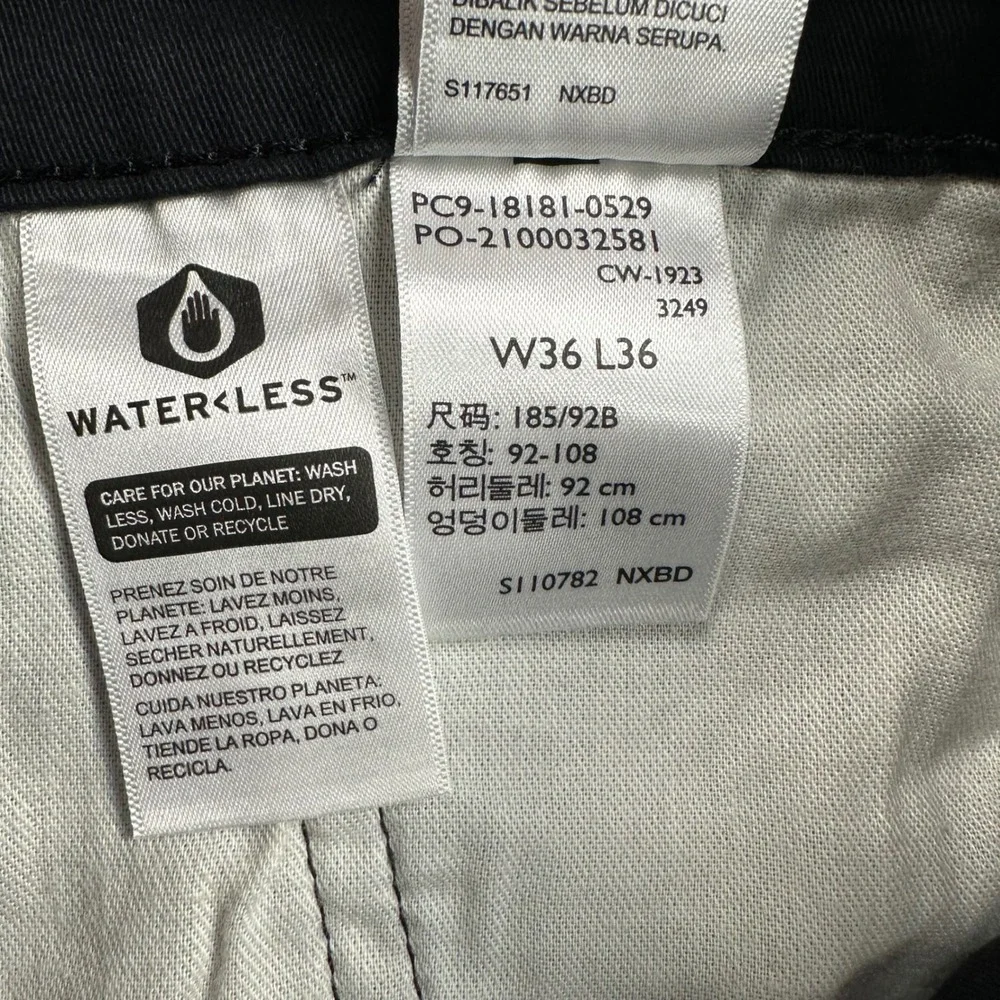 Levis 541 Athletic Taper Pants Mens 36x36 Black All Seasons Tech Stretch NEW